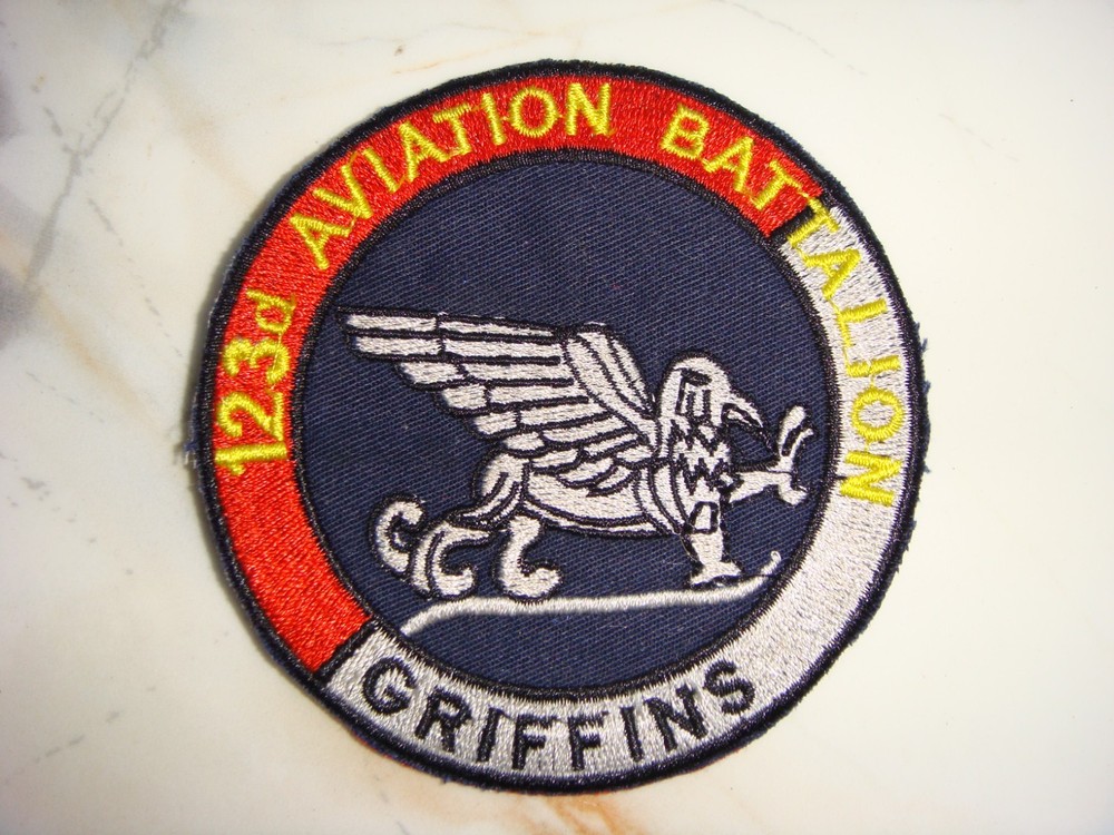 US 123rd AVIATION BATTALION GRIFFINS, VIETNAM WAR PATCH
