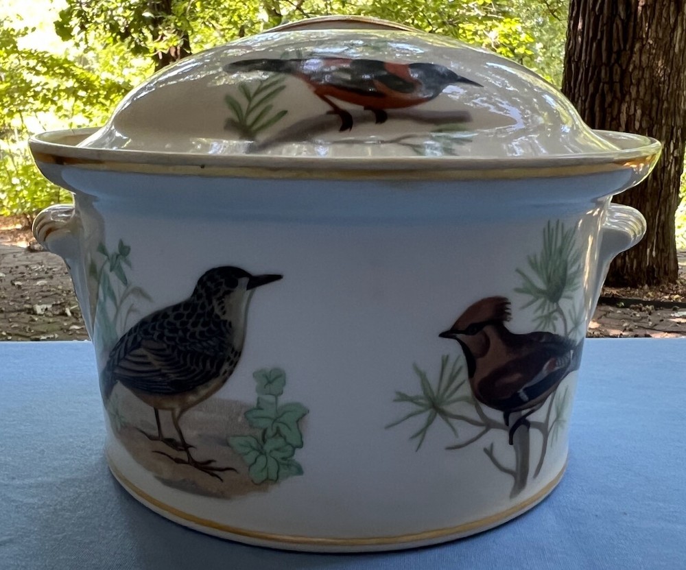 Lourioux Wild Birds 1-quart, Covered Casserole Baking Dish