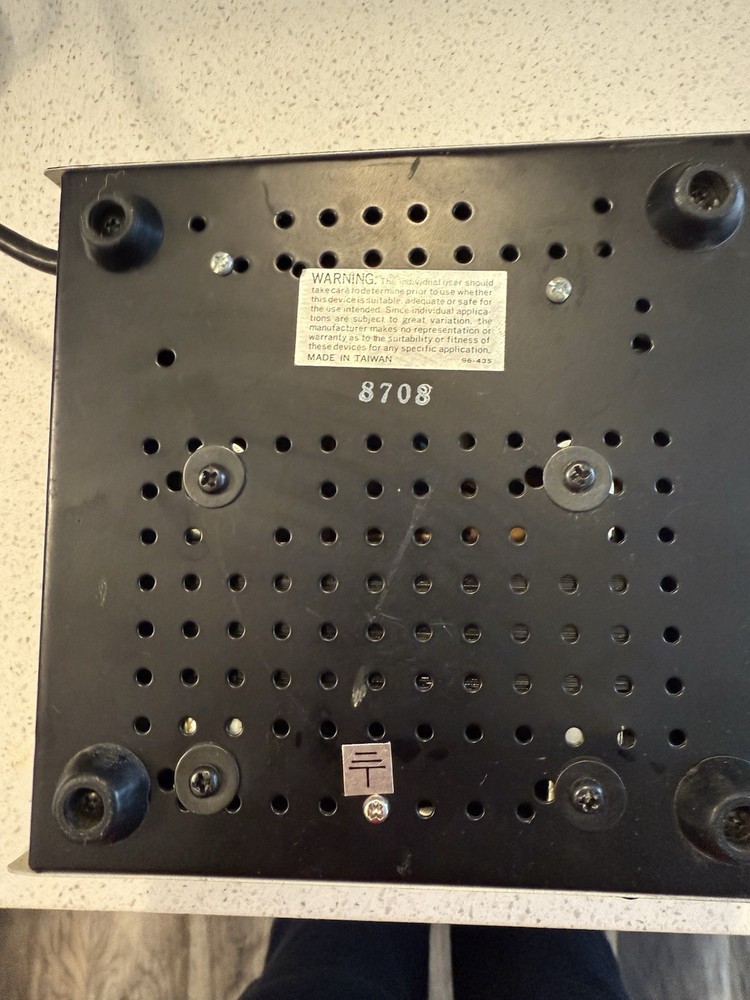 Tripp Lite Line Stabilizer / Conditioner LS-600 b / Two Outlet - Tested