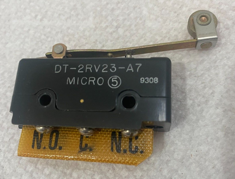 Micro Switch DT-2RV23-A7
