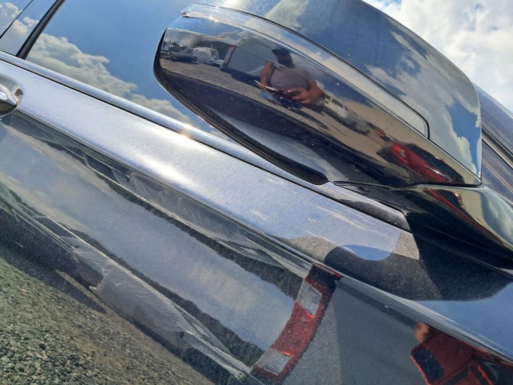 750IL 2013 Glove Box 4778425