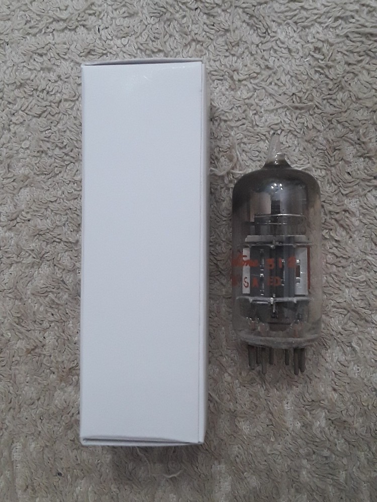 NOS Silvertone 6AM8 Vacuum Tube - White Box - Tested