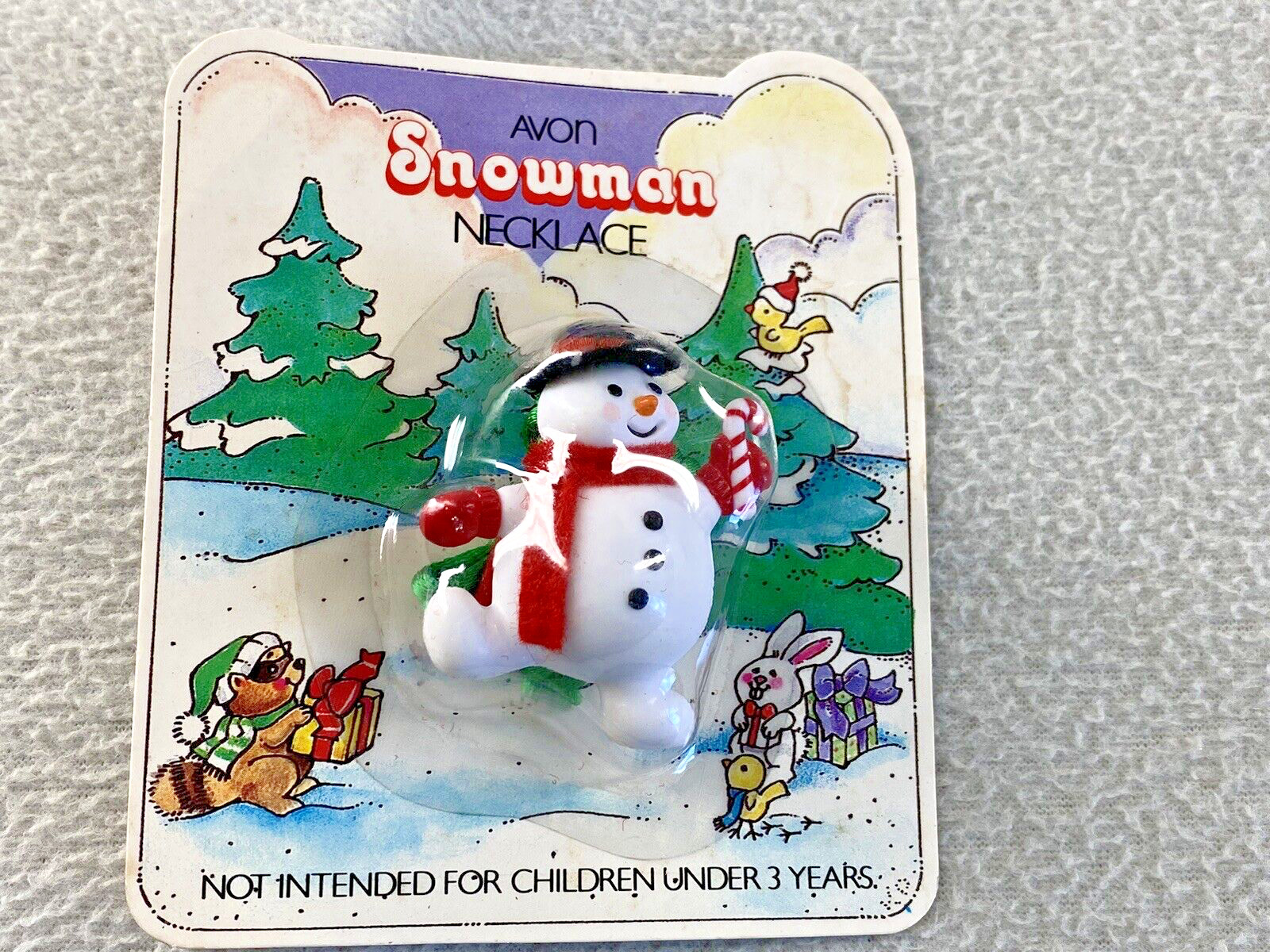 Vintage 80's Avon Holiday Christmas Pin Necklace Plastic Jewelry Lot of 5