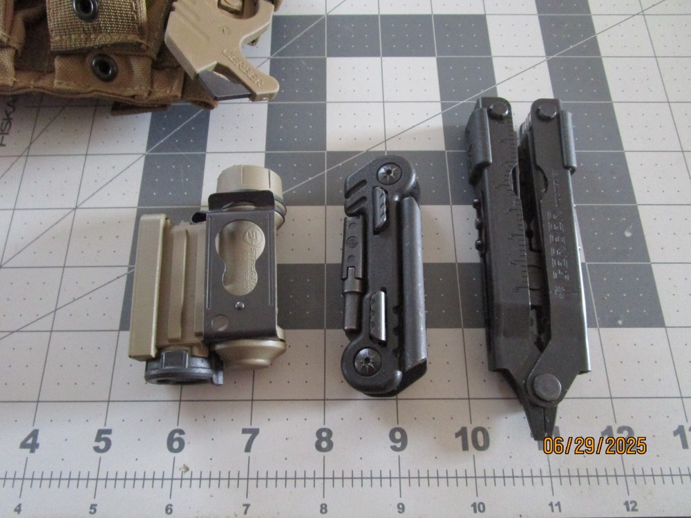 USGI Gerber Individual Deployment Kit Multi-Tools MP600 Effect Stream Light