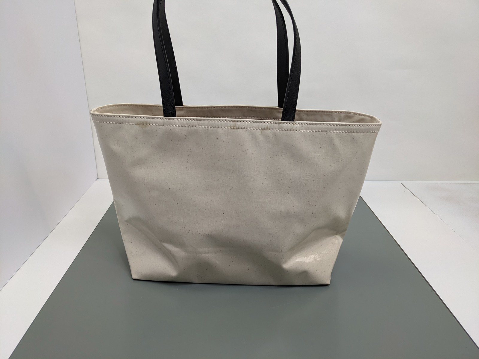 Kate Spade Disney X Minnie Mouse Coated-Canvas Zip-Top Tote Bag, White Used KSNY