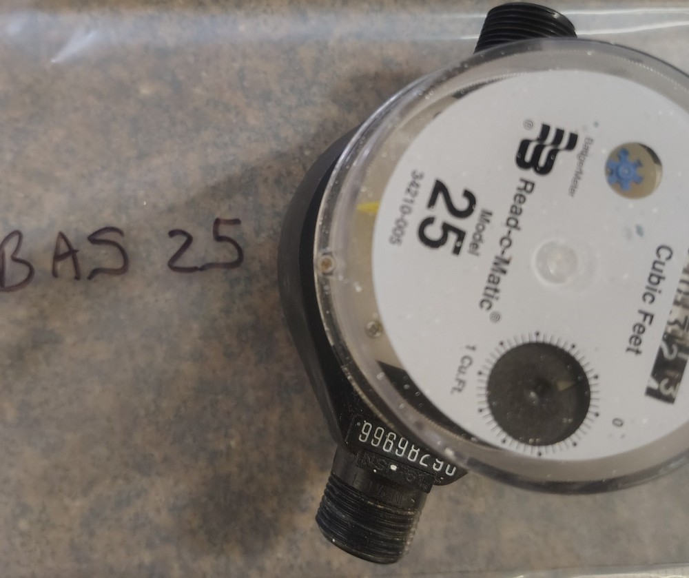 🗽BADGER METER READ-o-MATIC MODEL25 WITH BASE WATER METER