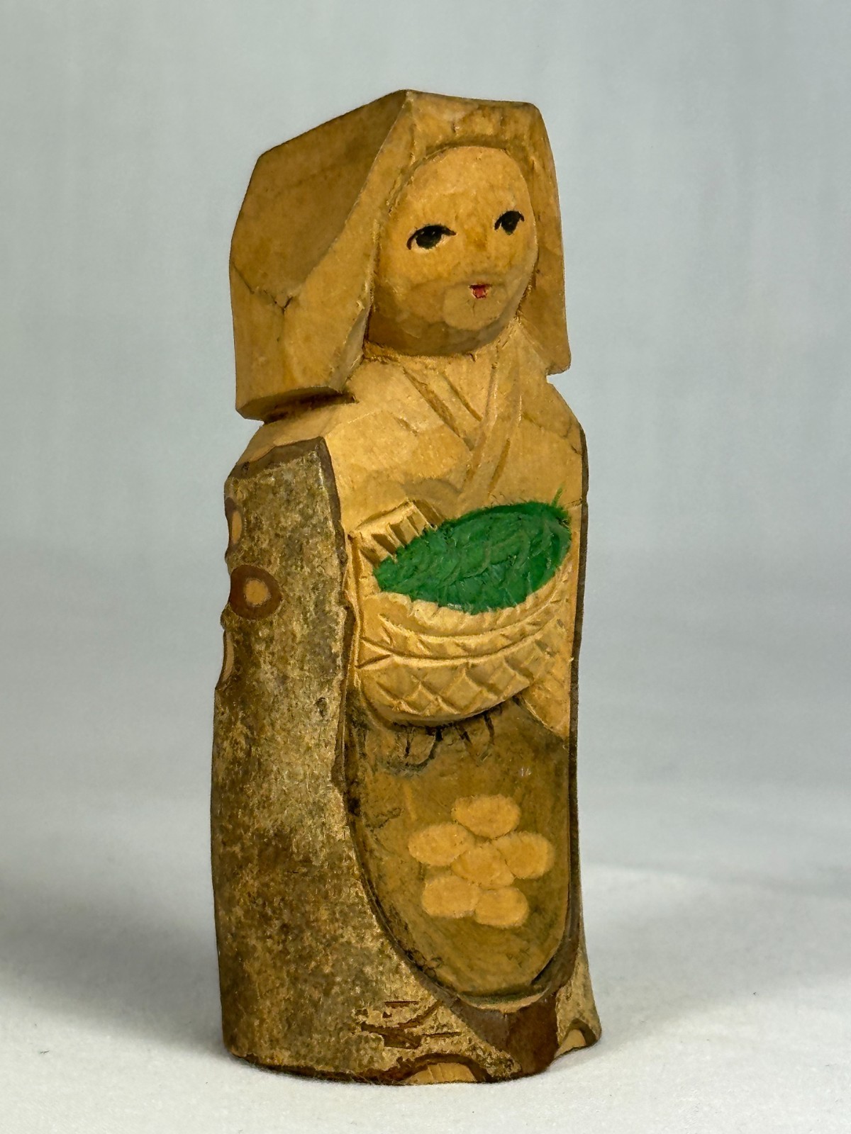 Japanese Hand Carved Wooden Farm Girl Figure Kimono Basket Folk Art 3.5" Mingei
