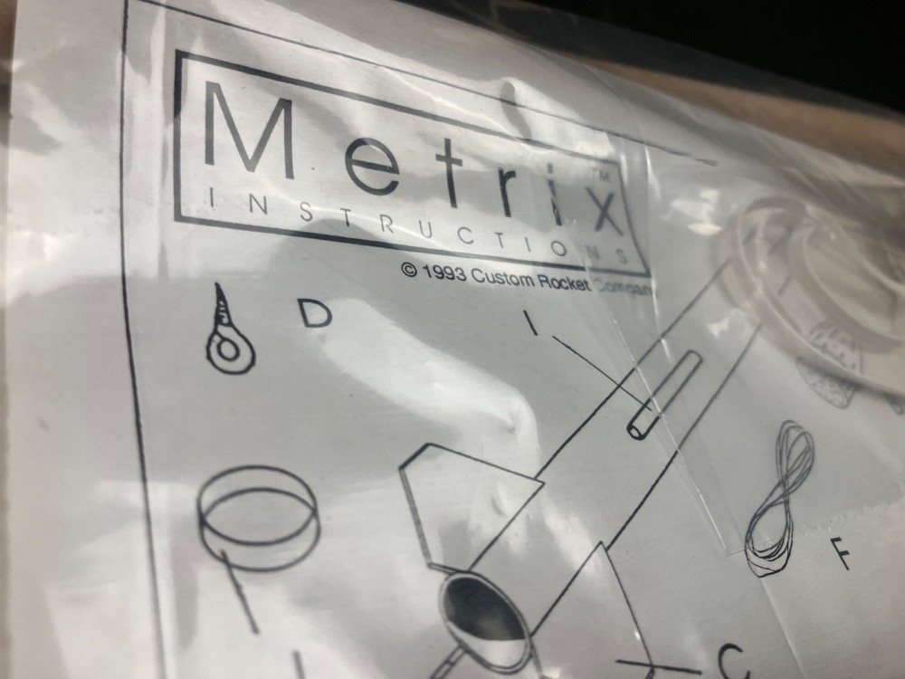 Long OOP 13 mm Power CUSTOM METRIX Skill Level 1 Flying Model Rocket Kit -Sealed