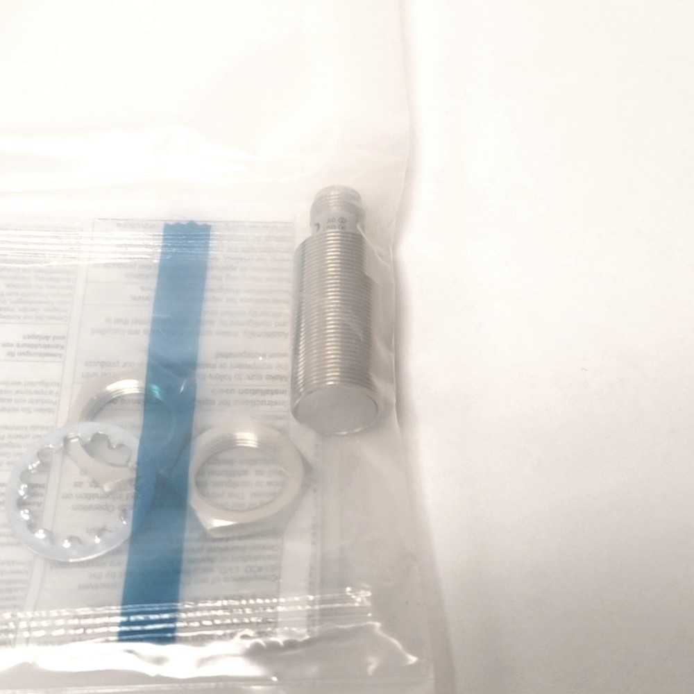 Omron E2E-X5F1-M1 Inductive Proximity Sensor 5mm Range, 12-24VDC, PNP-NO, M18