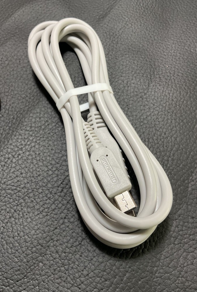 Nintendo 3Ds bundle USB chager with 2 stylus