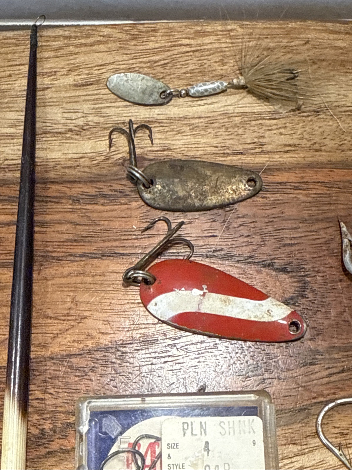 Lot Fishing Supplies Vintage Flies Lures Line Weights Scale Hooks