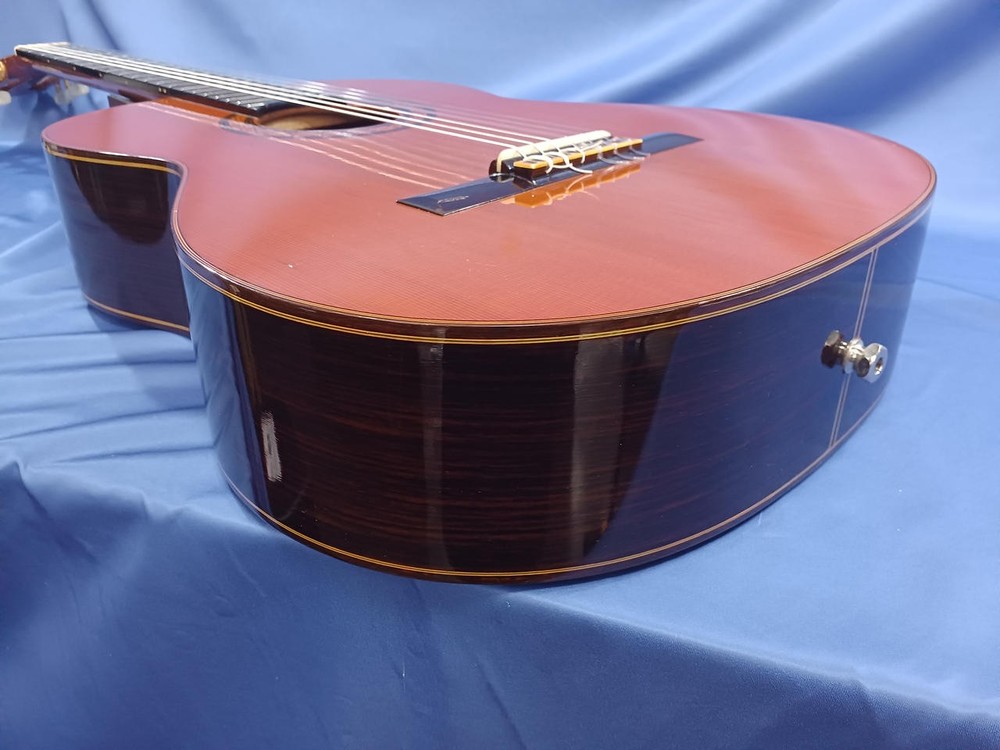 TAKAMINE NO.5 Classical Guitar-01