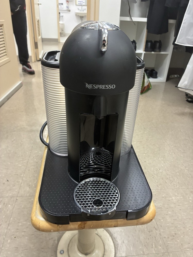 Nespresso Pixie Espresso Machine Black C60 Original Pods Tested Working Clean