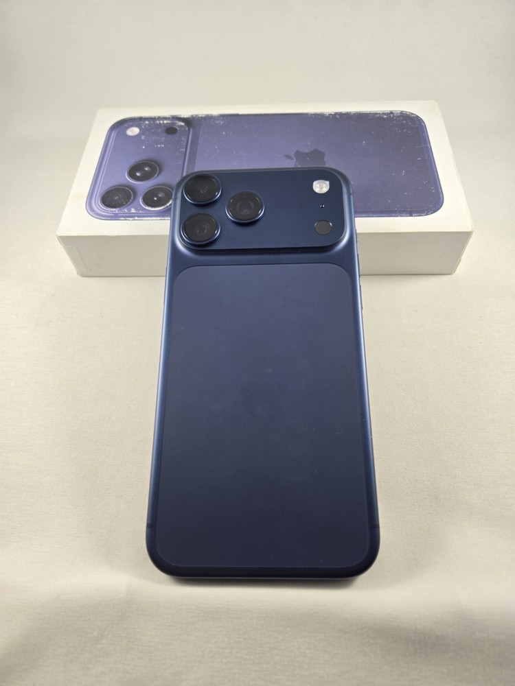iPhone 17 Pro Max 256 GB Deep Blue Unlocked