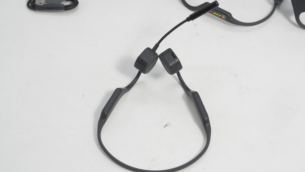 Eartec Lazer Pro headsets EPak System 4 User Kit