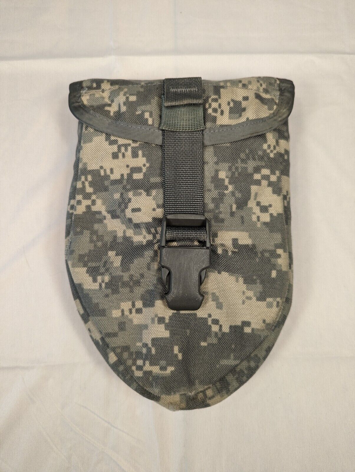 USED USGI Digital MOLLE II Entrenching Tool, E-Tool Carrier Pouch ACU Camo GC