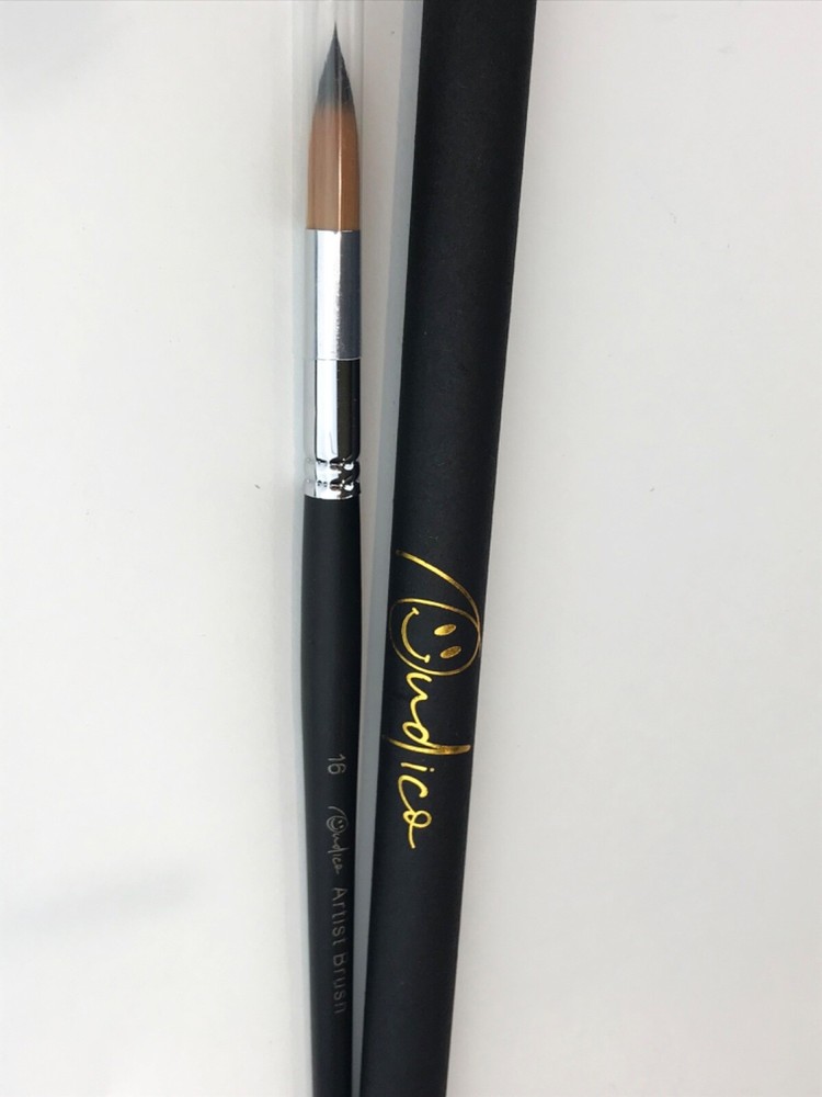 single watercolor brush #16