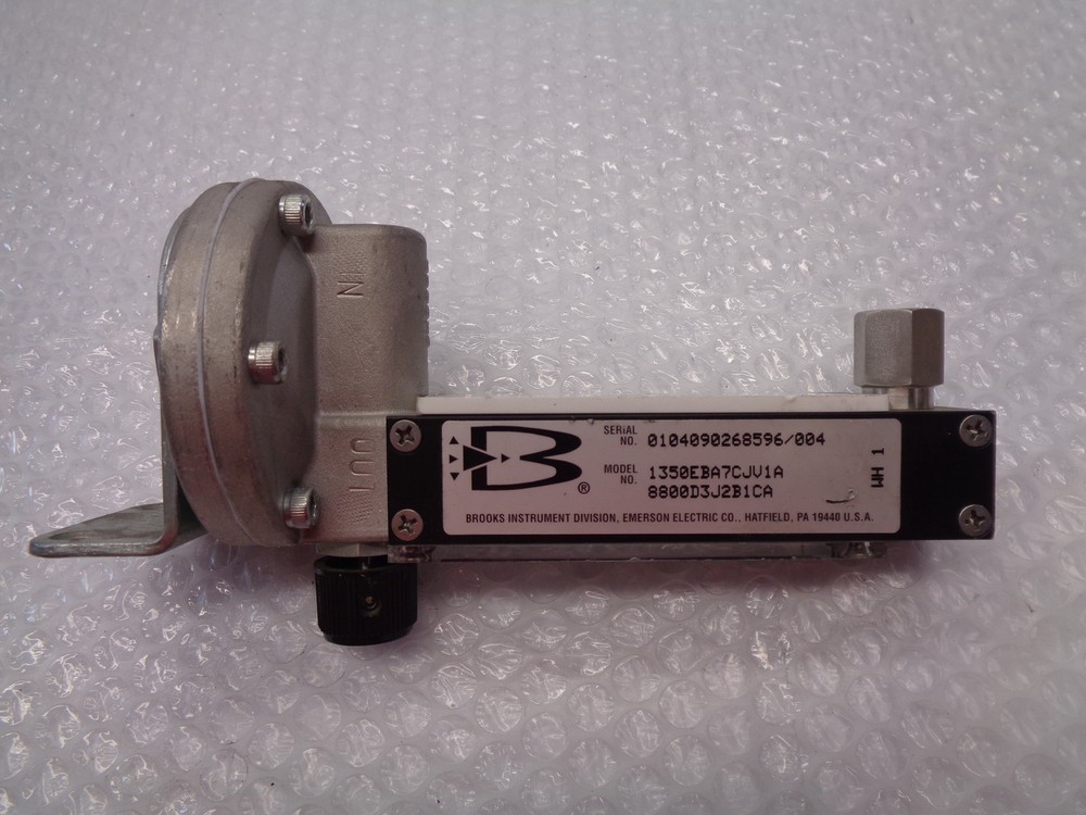 BROOKS INSTRUMENTS 1350EBA7CJV1A FLOW METER NSNP