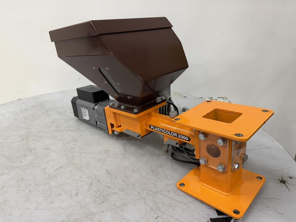 Plasticolor 2000 Additive Feeder Used #146048