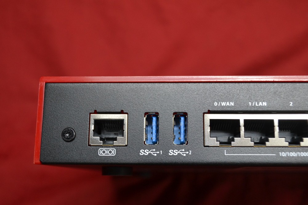 Watchguard Firebox T40 FS4AE5 Network Security Firewall Appliance * MINT