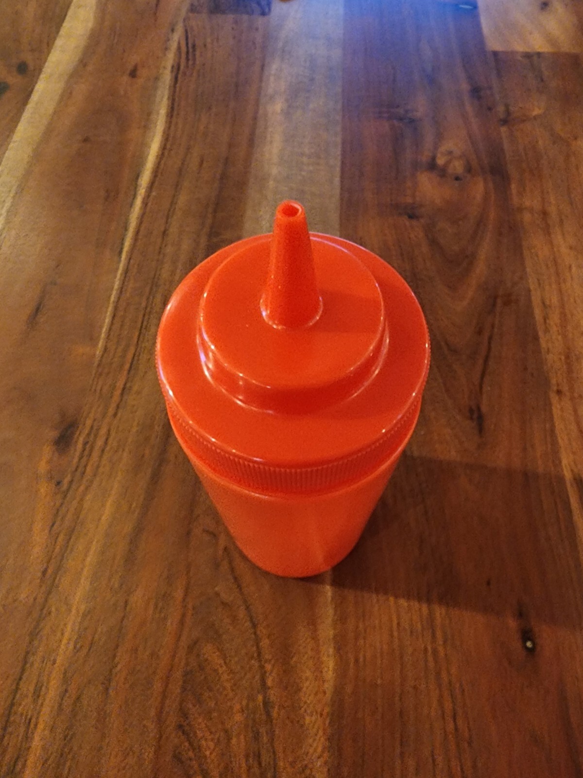 Winware, 16-Ounce Plastic Wide-Mouth Squeeze Bottle, Red, 1 Pack 💖