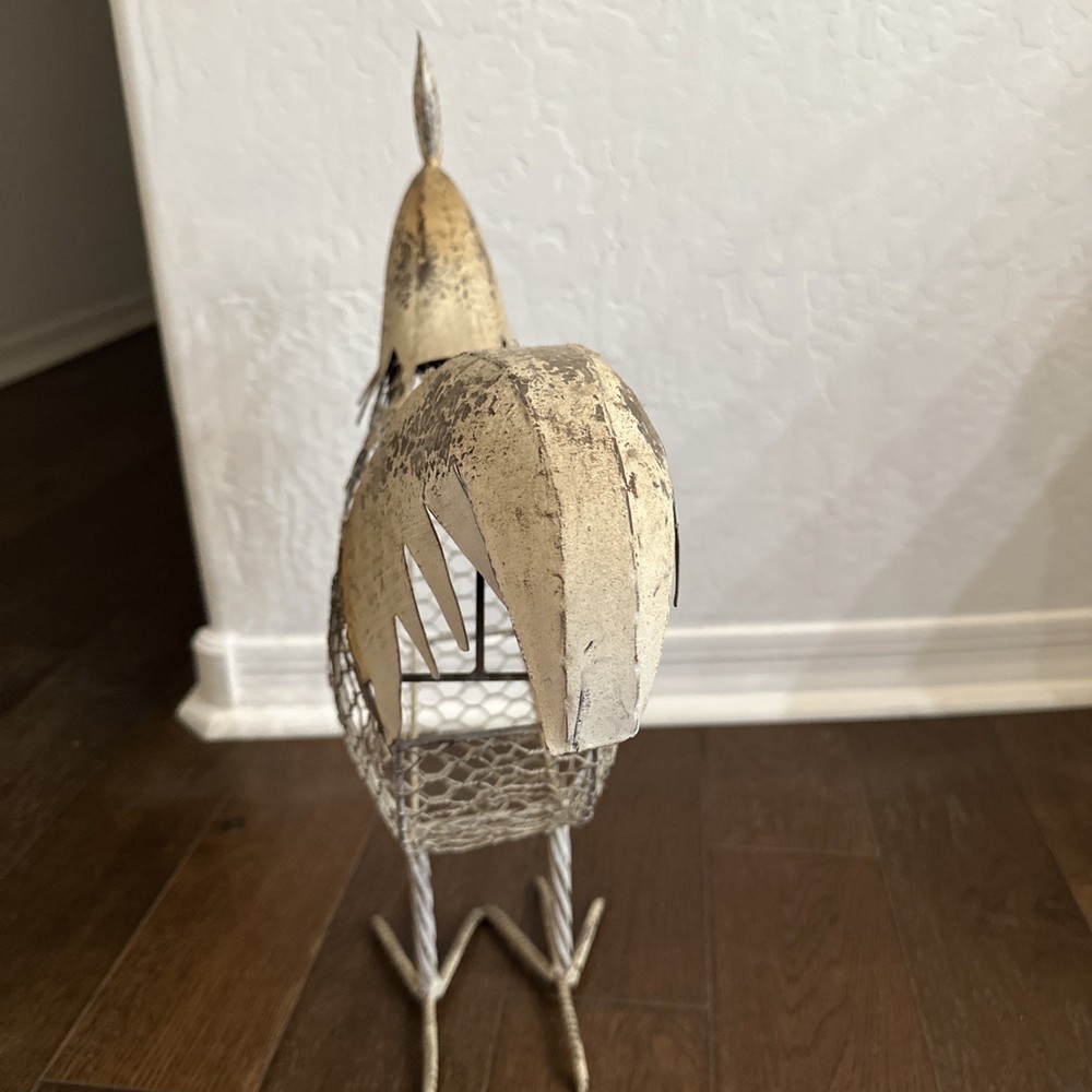 Large Rustic Rooster Metal & Chicken wire Egg Container. White Washed Design.