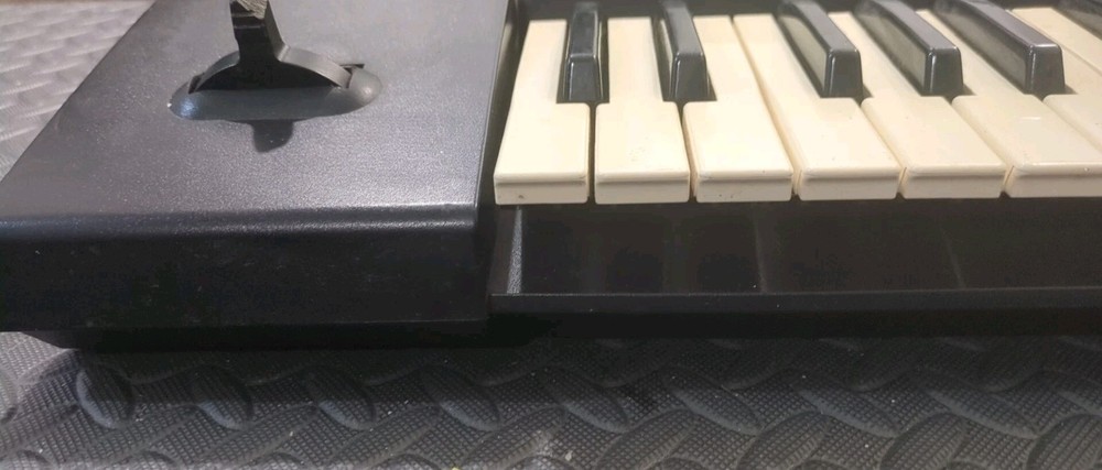 Roland XP-10 Multitimbral Synthesizer 61-Key Digital Synth As is