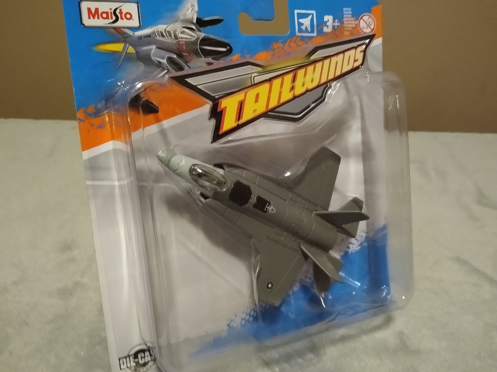 F-35 Lightning Fighter Jet Die-Cast Model From Maisto Tailwinds