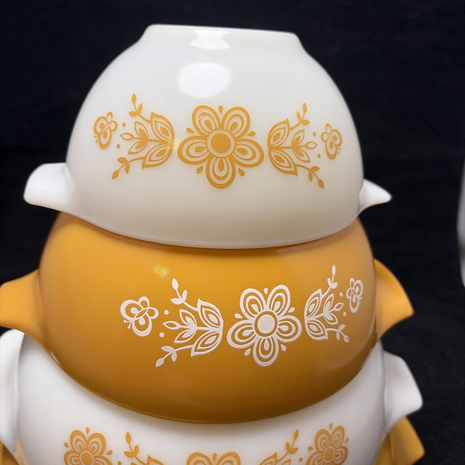 4 PYREX BUTTERFLY GOLD 4 CINDERELLA MIXING BOWLS 441-442-443 -444