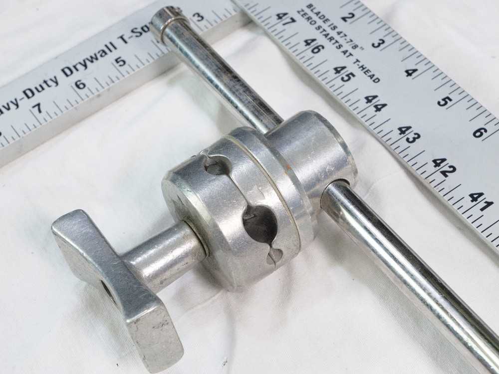 30" extension arm with Grip Head