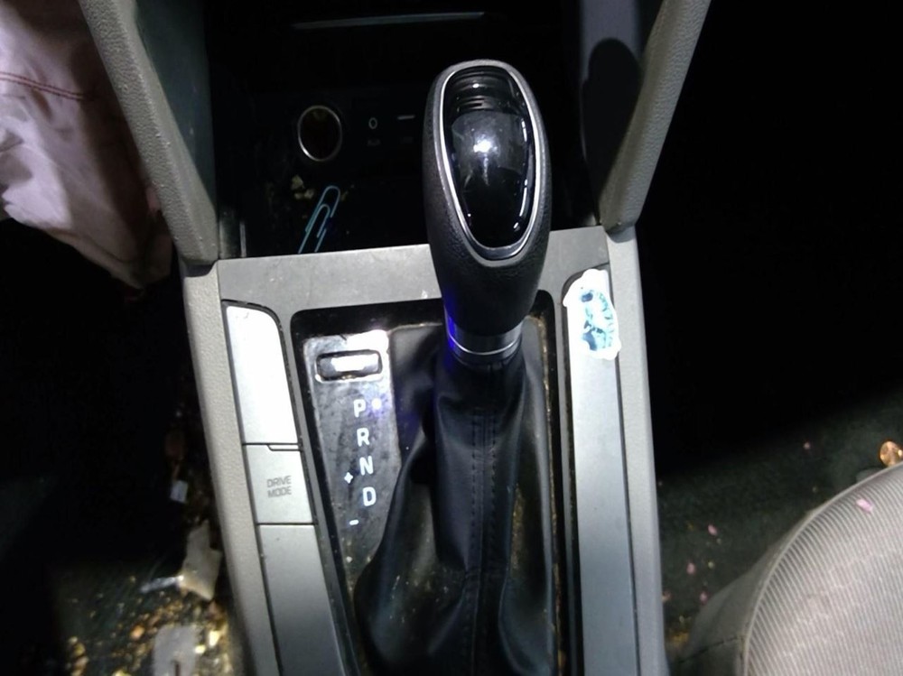 ELANTRA   2017 Transmission Shift 942540