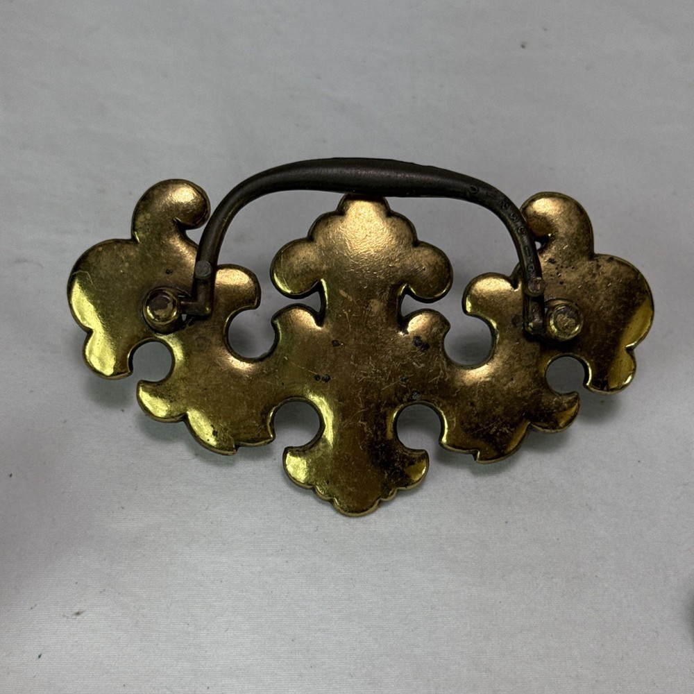 Chippendale Colonial Brass Antique Hardware Batwing Drawer Pulls Handles 6 Total
