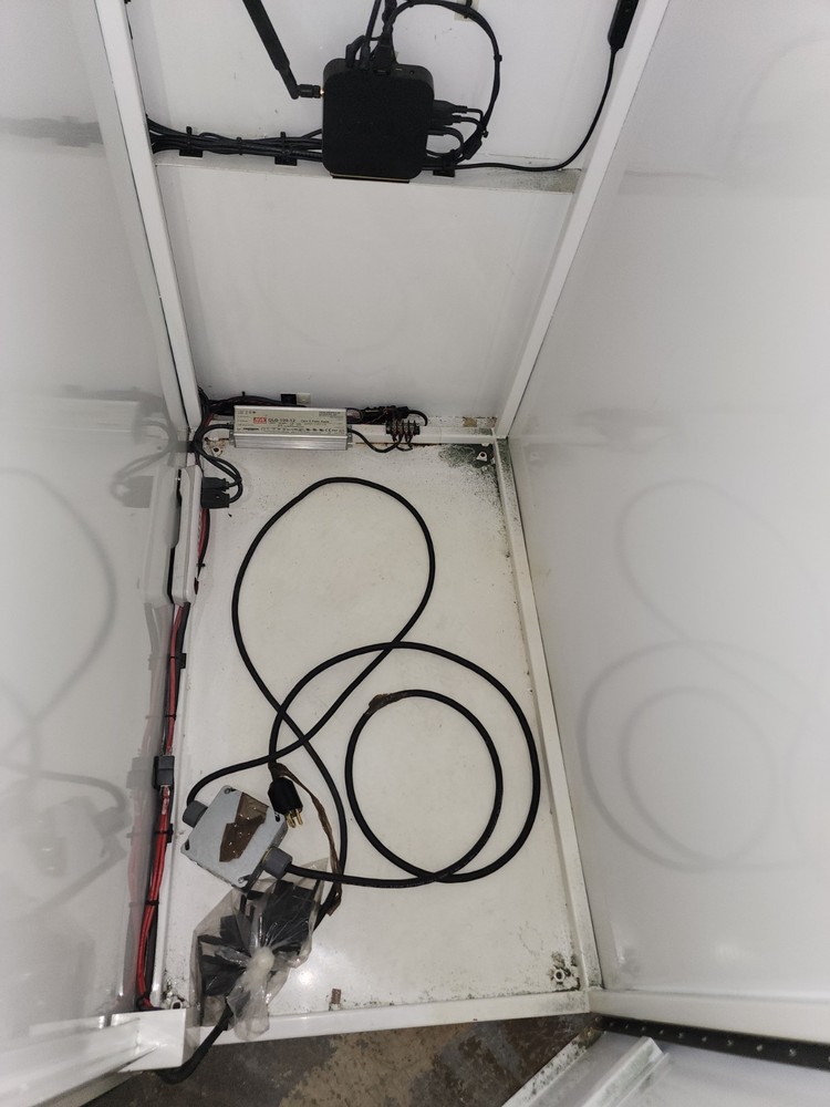 3 SMART VENDING MACHINES REFRIGERATED