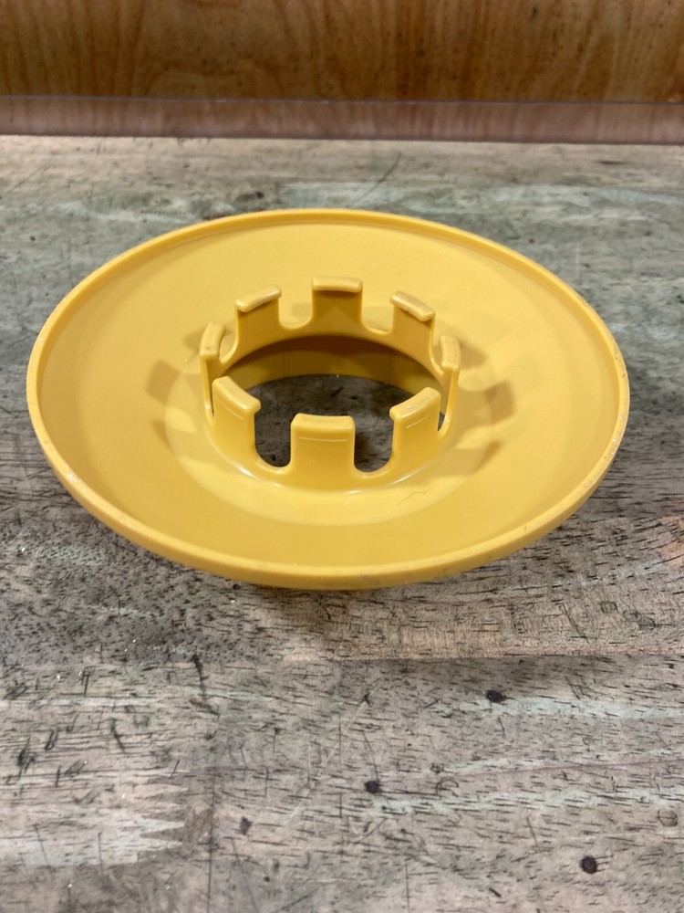 AFC Camp Master Lantern 1035 - Propane Canister Base - Lightly Used