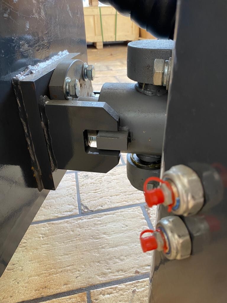 FREE SHIPPING New 1 Ton Asphalt Roller BRIGGS & STRATTON ENGINE - EPA certified