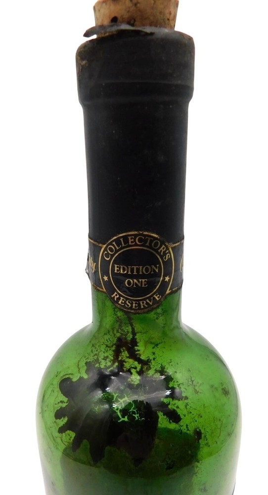 KISS This Collector Wine Bottle 1996 Edition One Celebrity Cellars EMPTY