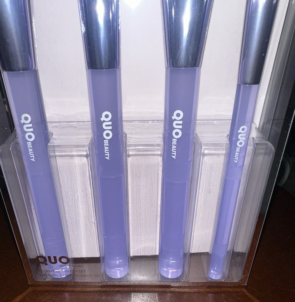 Quo Beauty - Essential (Blush, Powder, Concealer/Shadow, & Complexion) Brush Set