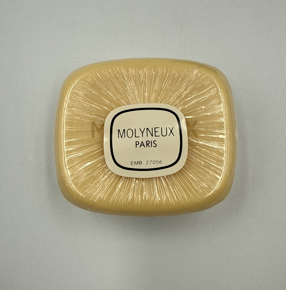 Molyneux Vivre Soap 100 gms