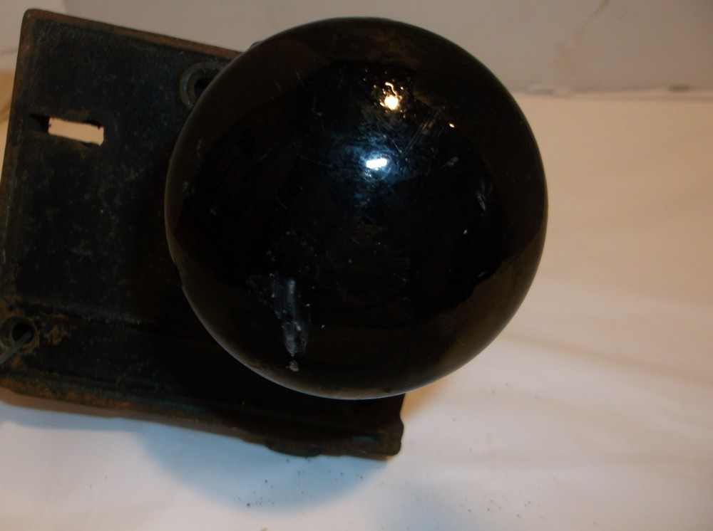 ANTIQUE BLACK PORCELAIN Door Knobs & Mortise Lock n/skeleton key