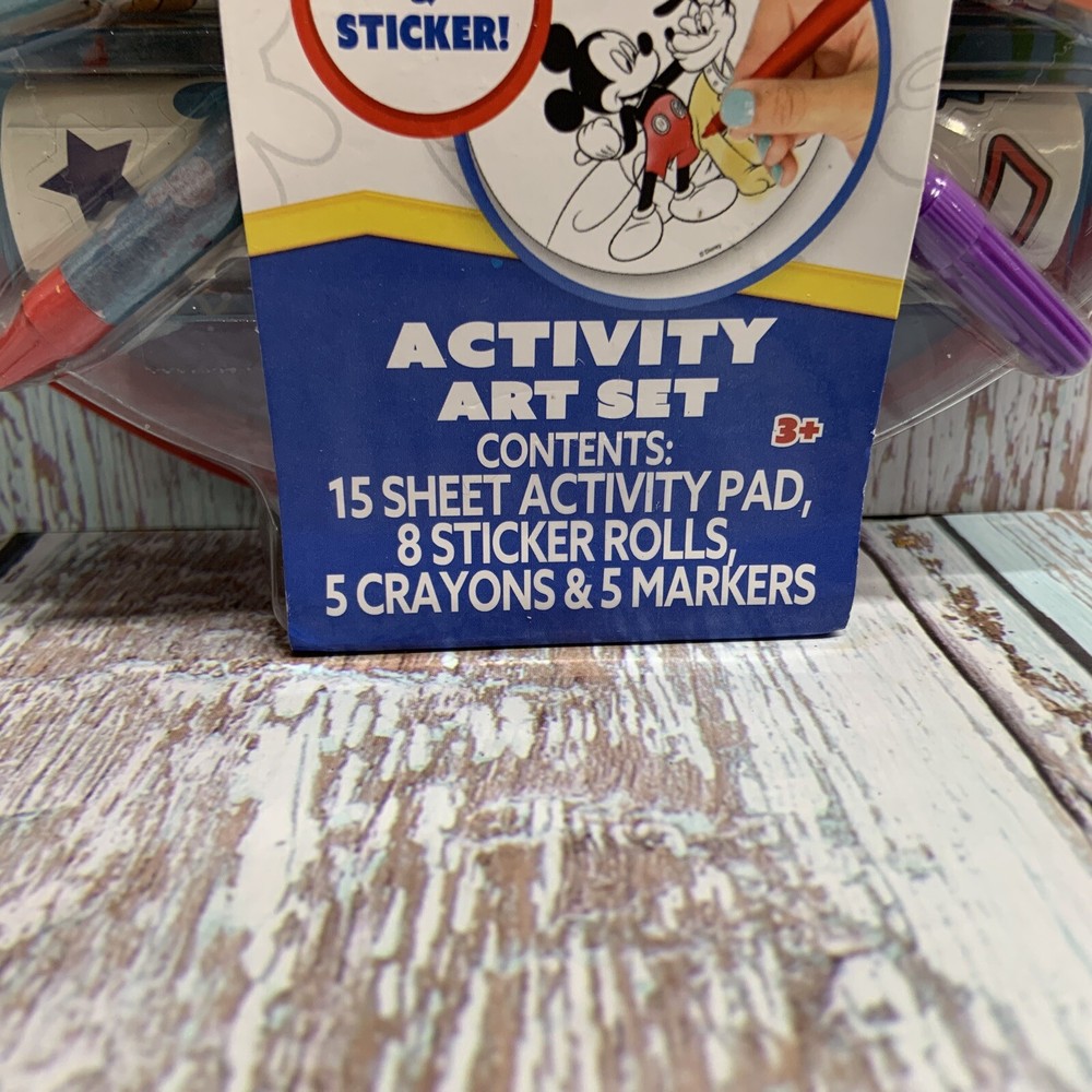 Disney Junior Mickey Mouse 33 Piece Activity Art set