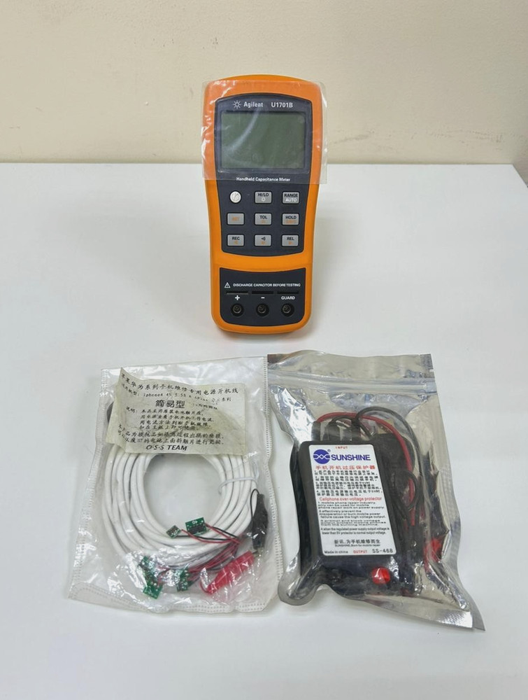 Agilent U1701B Handheld Capacitance Meter
