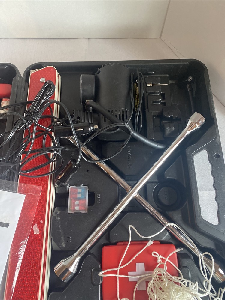 Roadside Auto Emergency Tool Set / Case - 20” x 14” x 5”