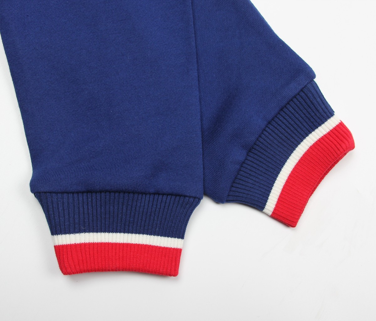 Disney Cruise Line "Sail Away" Crewneck sweatshirt Captain Mickey and Minnie L