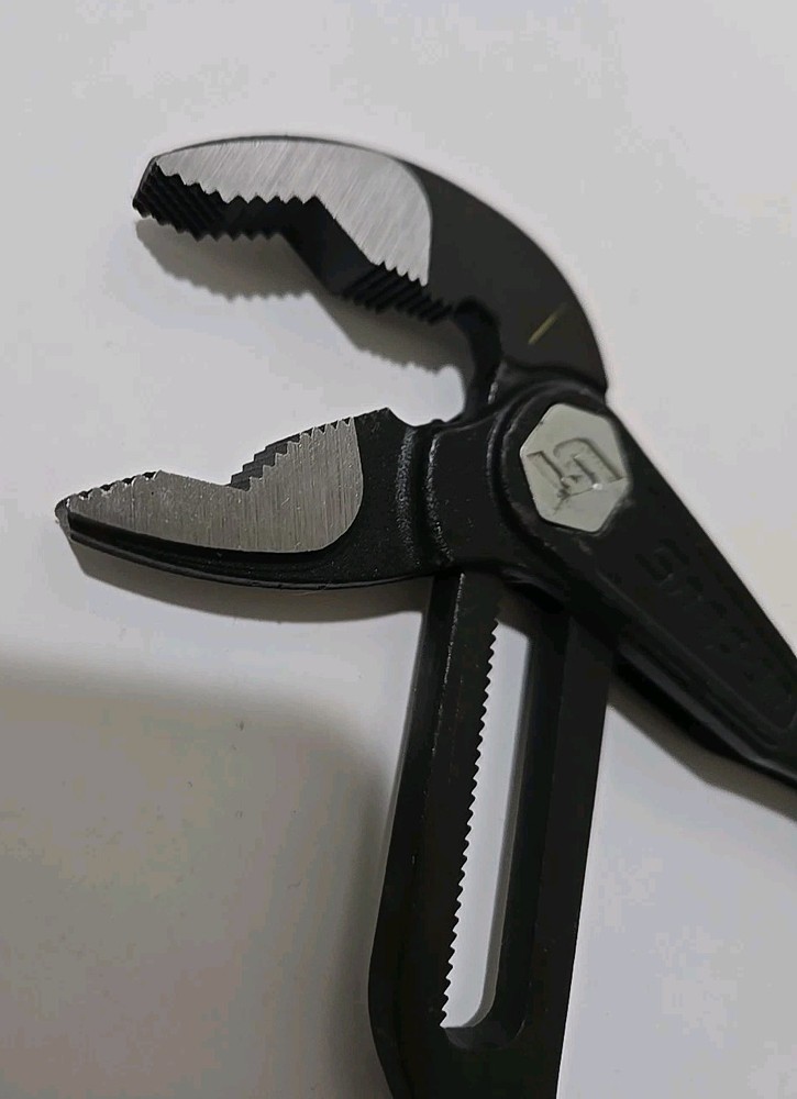 Snap On Tools 10" Water pump Adjustable Pliers 35 teeth 57% more pull power NEW!