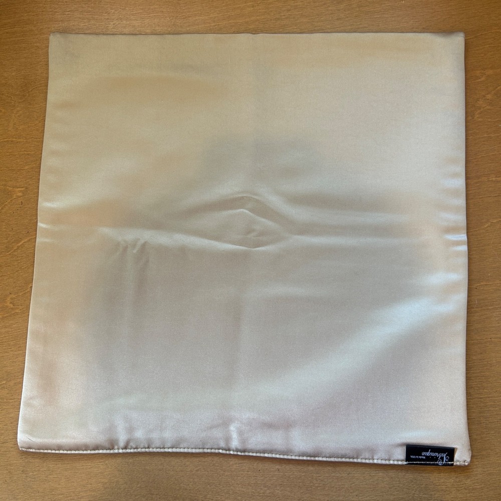 Silky Square for Display or Acrylic/Plastic Shoe Boxes - Gold