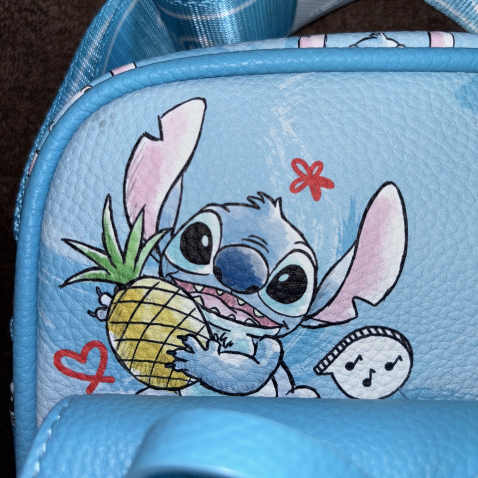 Disney Wondapop Stitch cross Body NWT Limited Edition