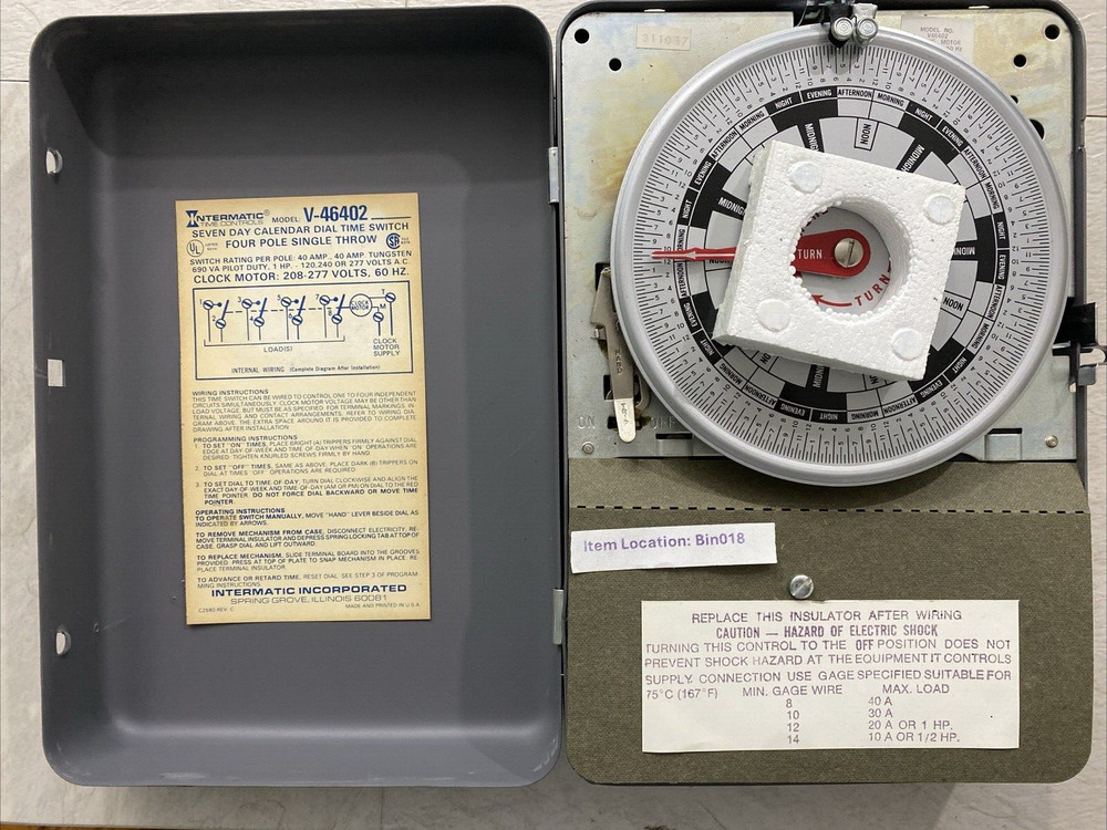 INTERMATIC TIME CONTROL Model V-46402 4-Pole single throw 208-240V
