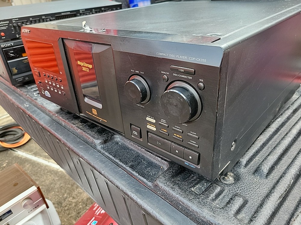 Sony CDP-CX355 300 Disc CD Player