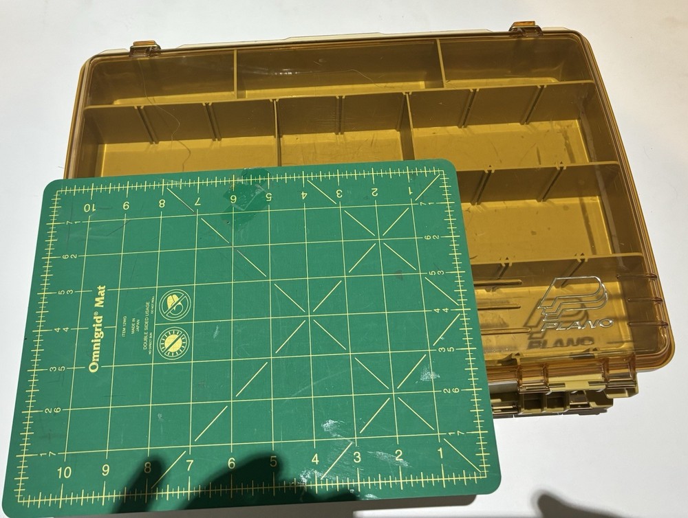 Spool Holder Case - Large Plano Side By Side 1160