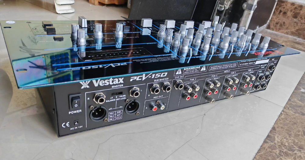 1pcs Vestax PCV-150 Mixing Console